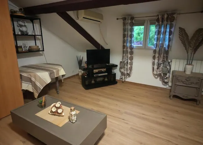 Independent In House - Paris Suburbs Épinay-sur-Seine
